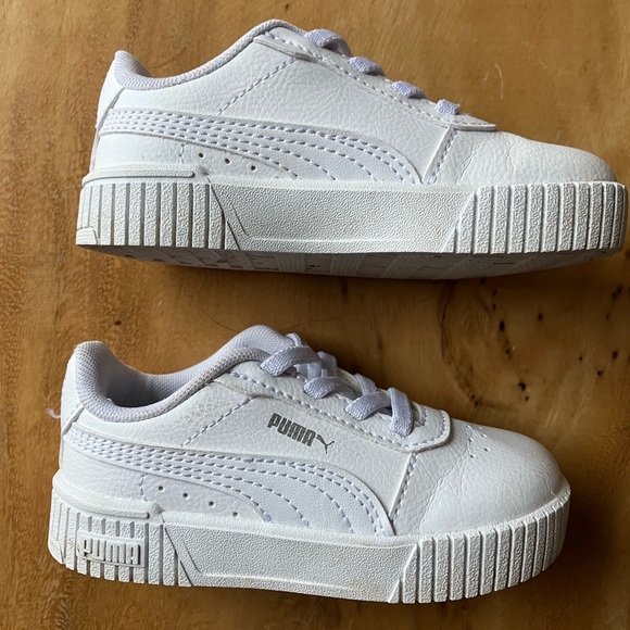 Puma Kids White Sneakers (7 Toddler) - Picture 6 of 13